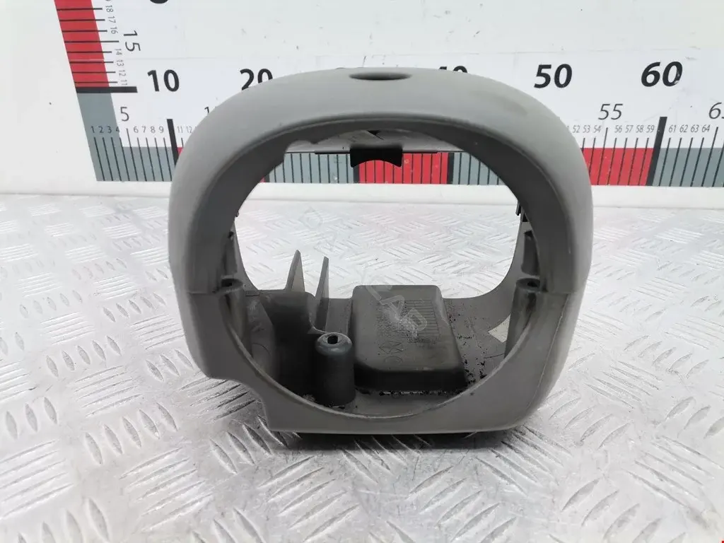 Кожух рулевой колонки 5HS45S00AD