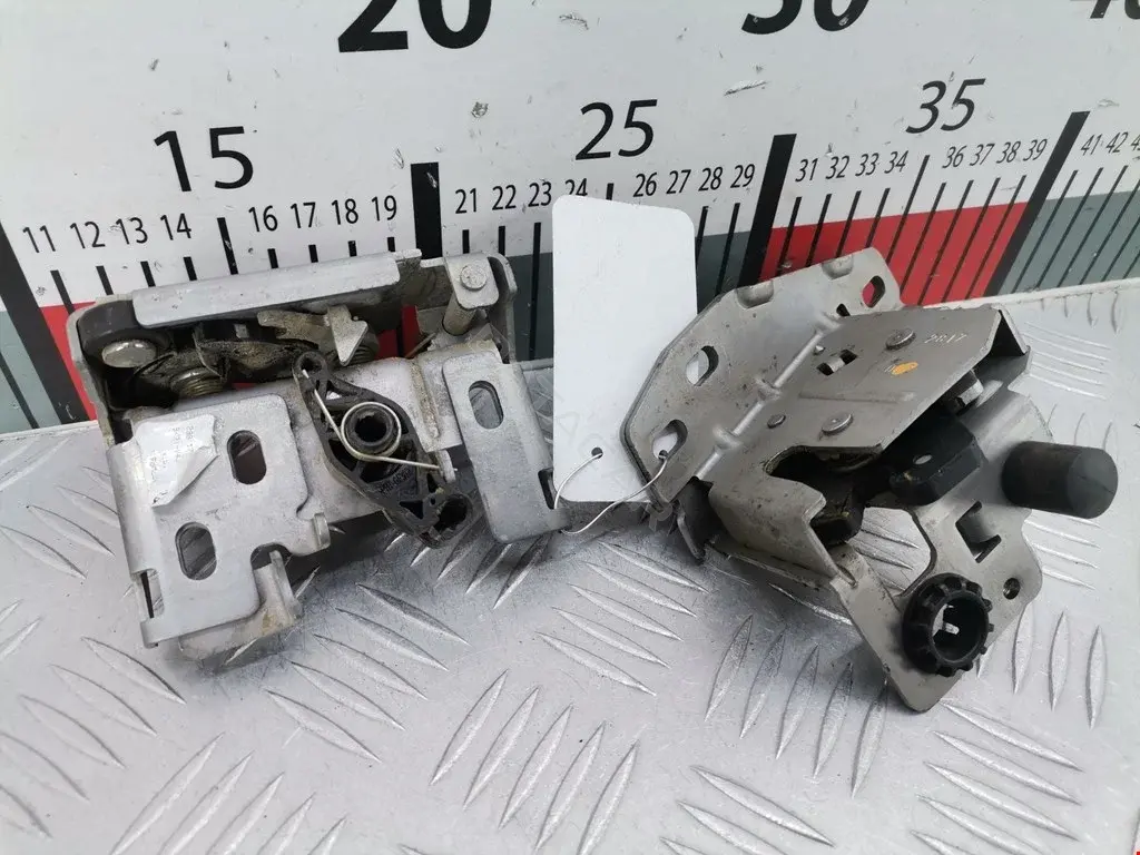 Замок двери BK21V43287AG, BK21V43288AL