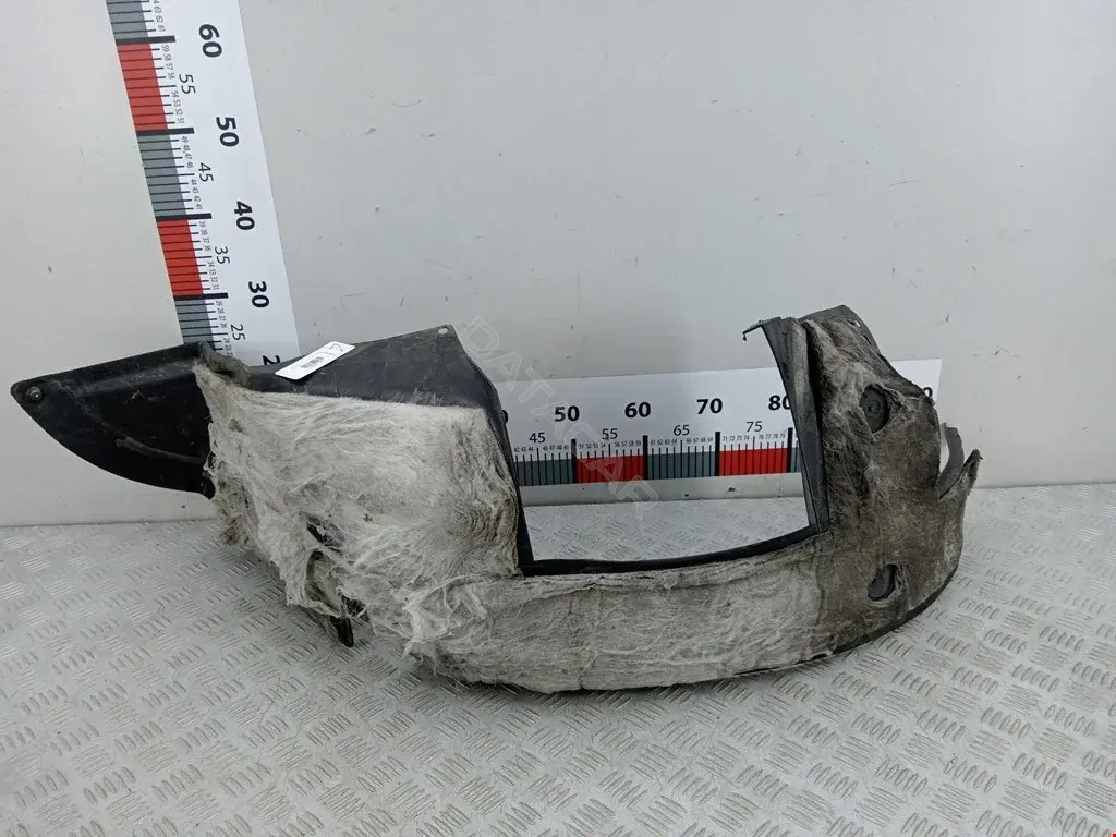 Подкрылок 7136R1, 7136Z6
