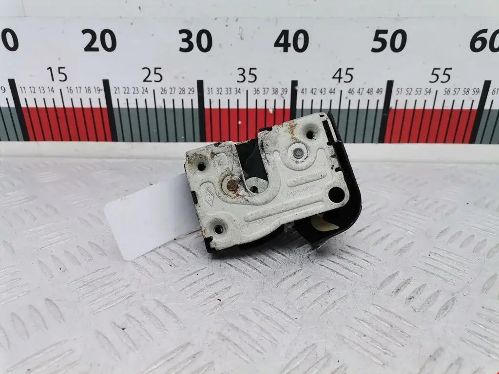 Замок двери 7701473172