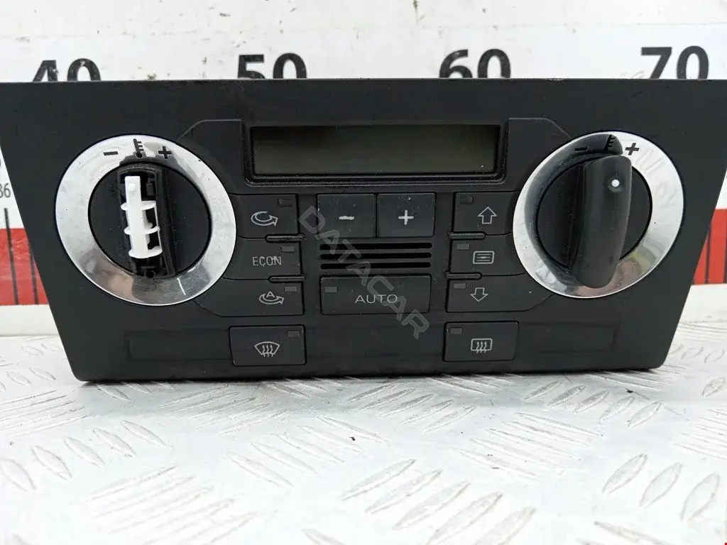 Блок управления климат-контролем 8P0820043, H24000263040