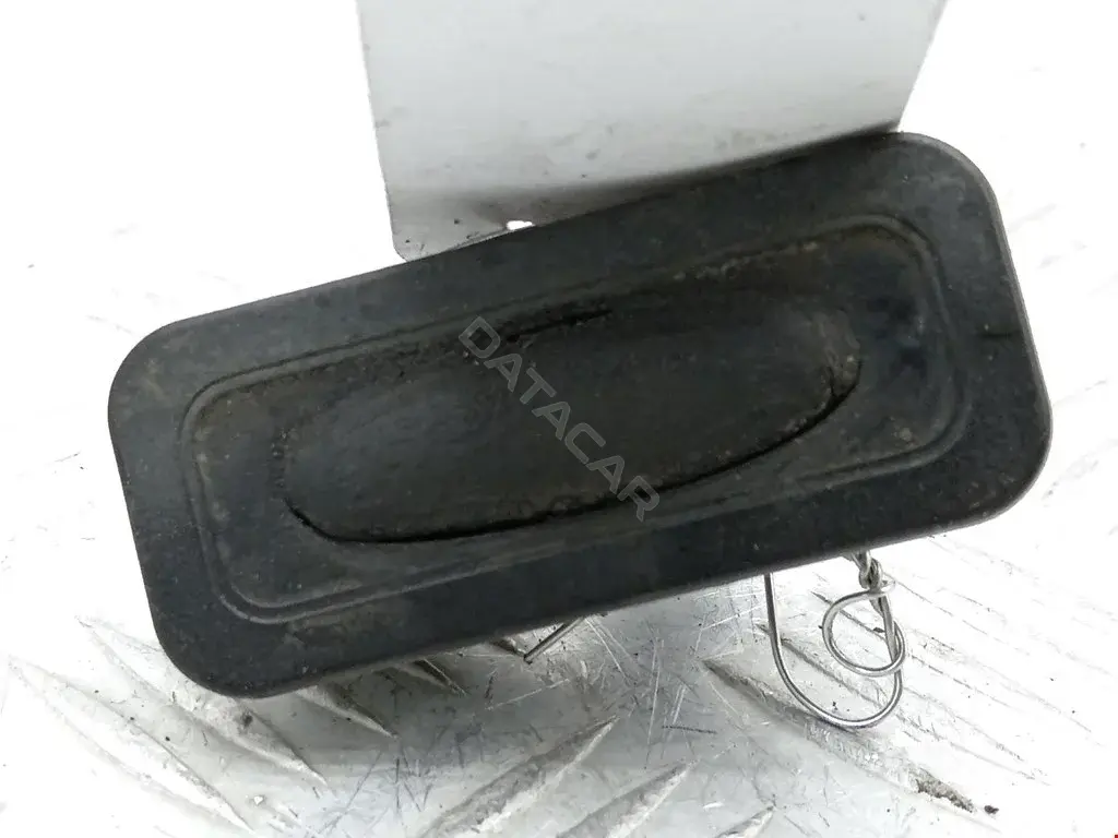 Ручка крышки багажника 132042008, 16SKV338, 182451
