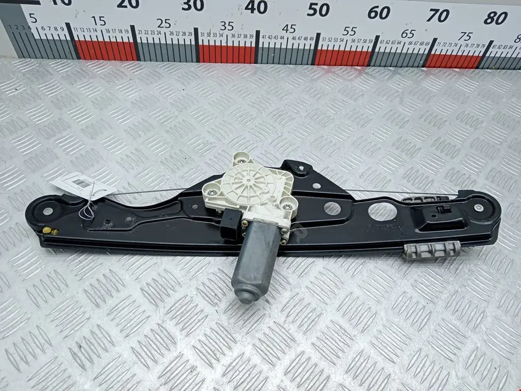 Стеклоподъемник 014388, 017606, 01SKV684