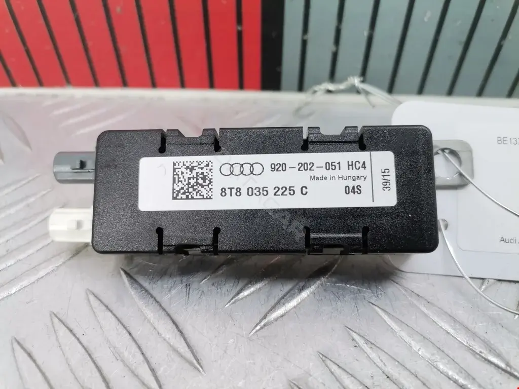 Усилитель антенны 8T8035225C
