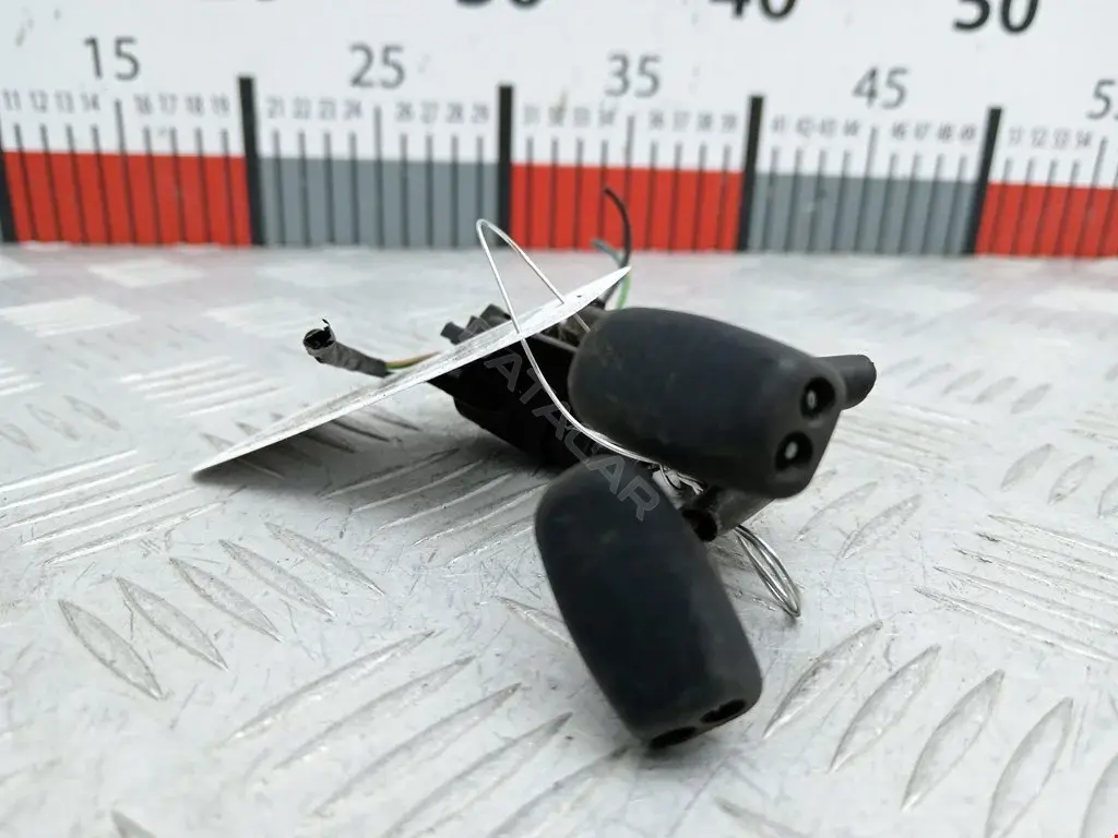 Форсунка омывателя стекла XS4117666