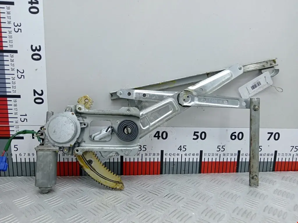 Стеклоподъемник 016979, 63112FC111, 83076L