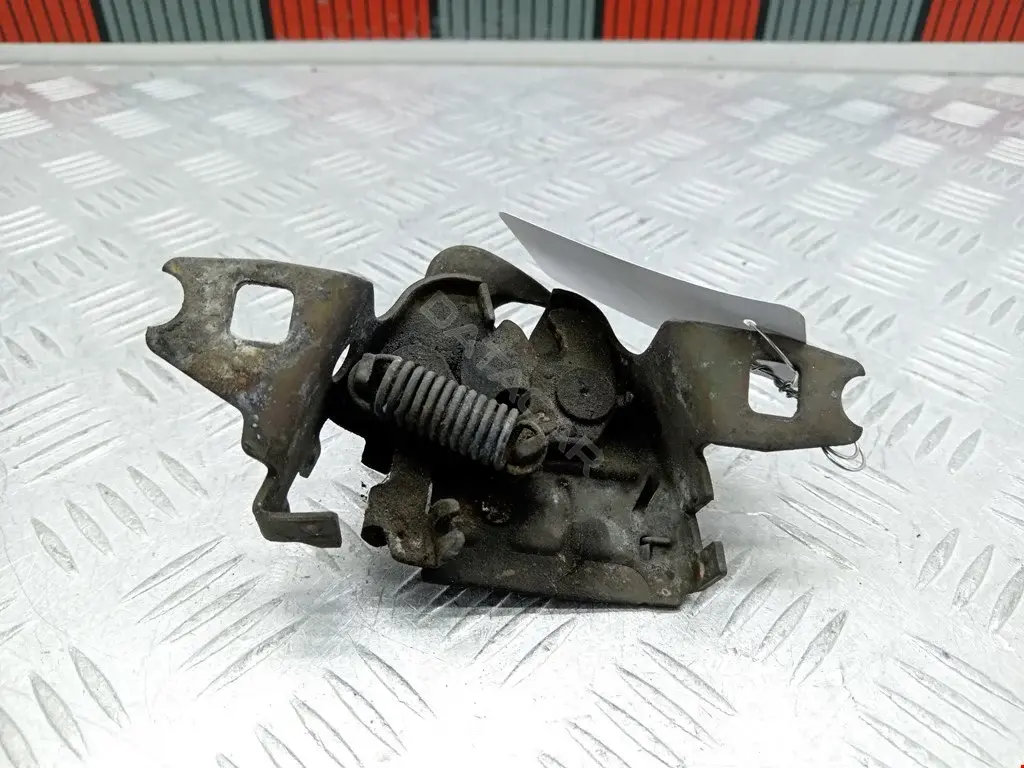 Замок капота 1U0823509G