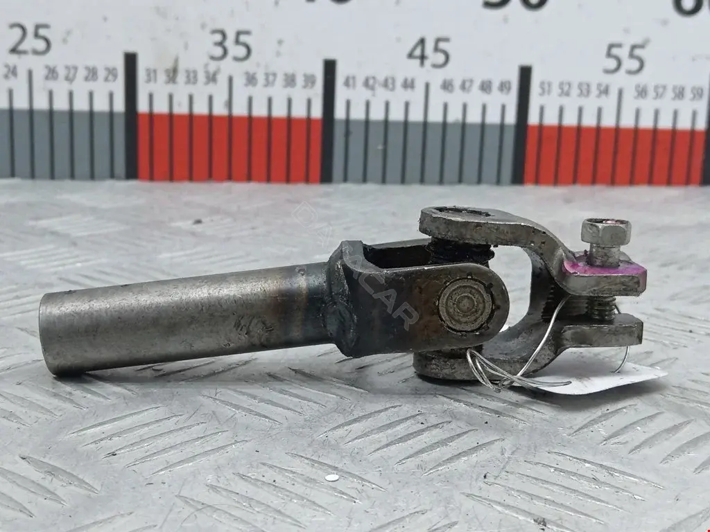 Рулевой карданчик MR407729