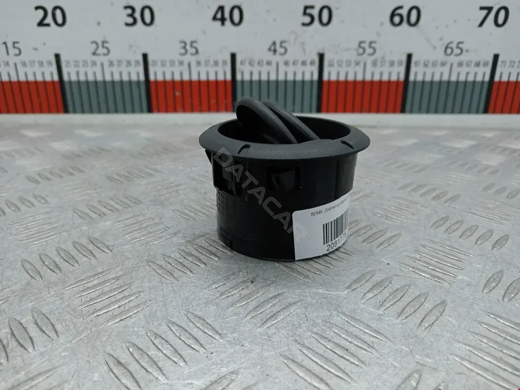 Дефлектор обдува салона 8200212480