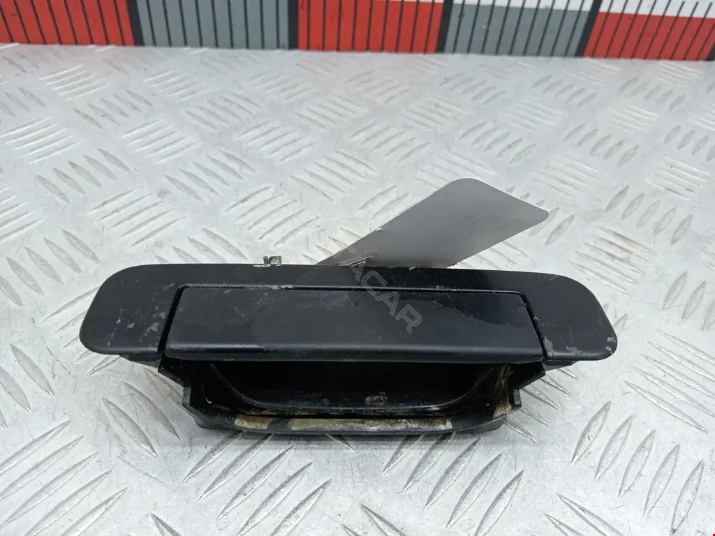 Ручка двери 89383920, 893839208