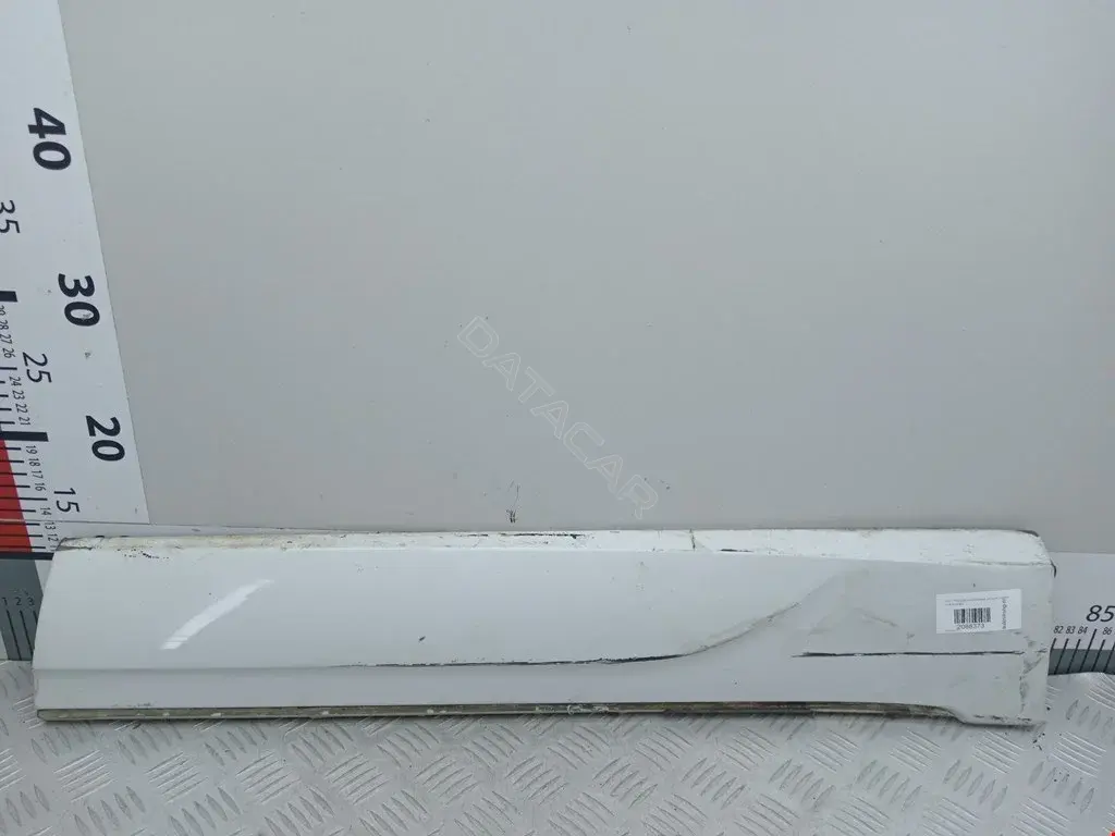 Молдинг двери 8R0853970L