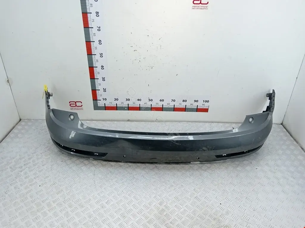 Задний бампер 8U0807385C