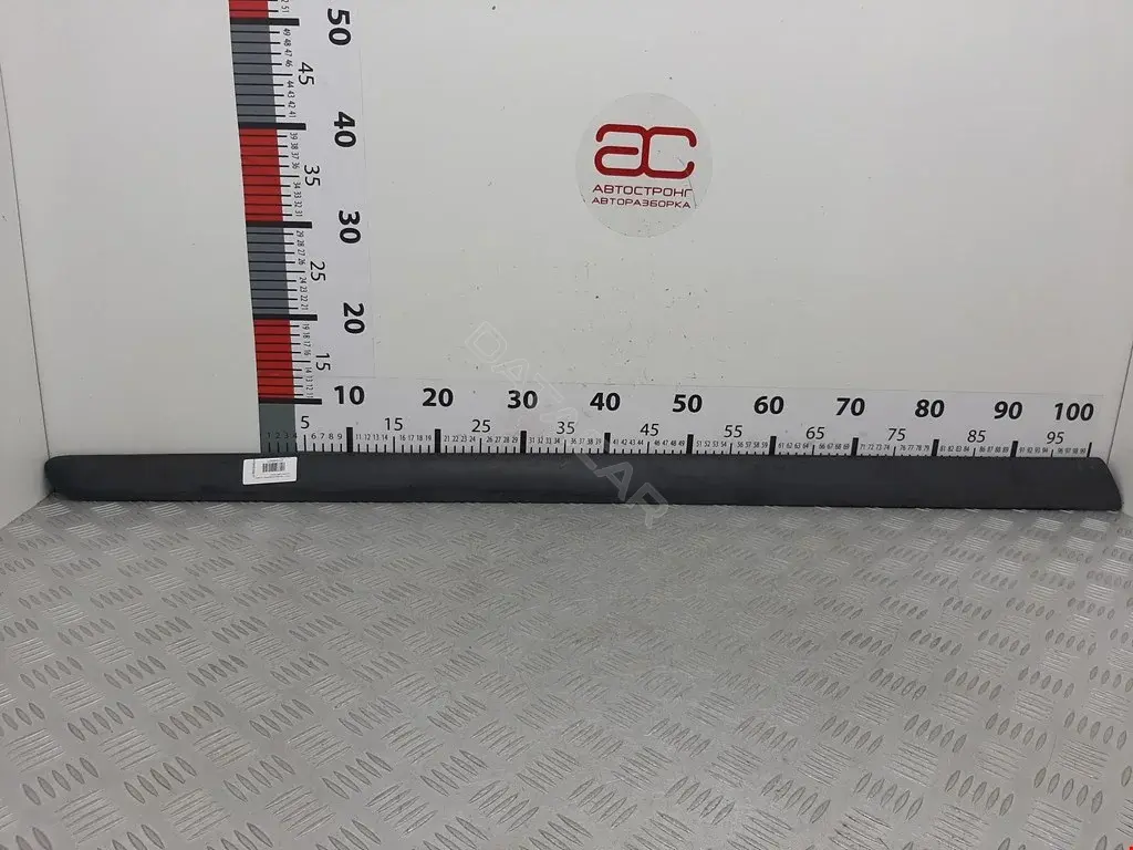 Молдинг двери DGC102800LML