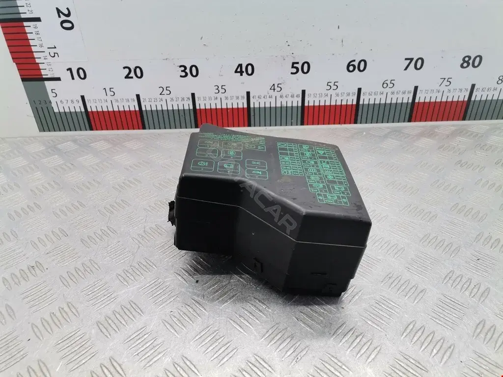 Блок предохранителей MR318826
