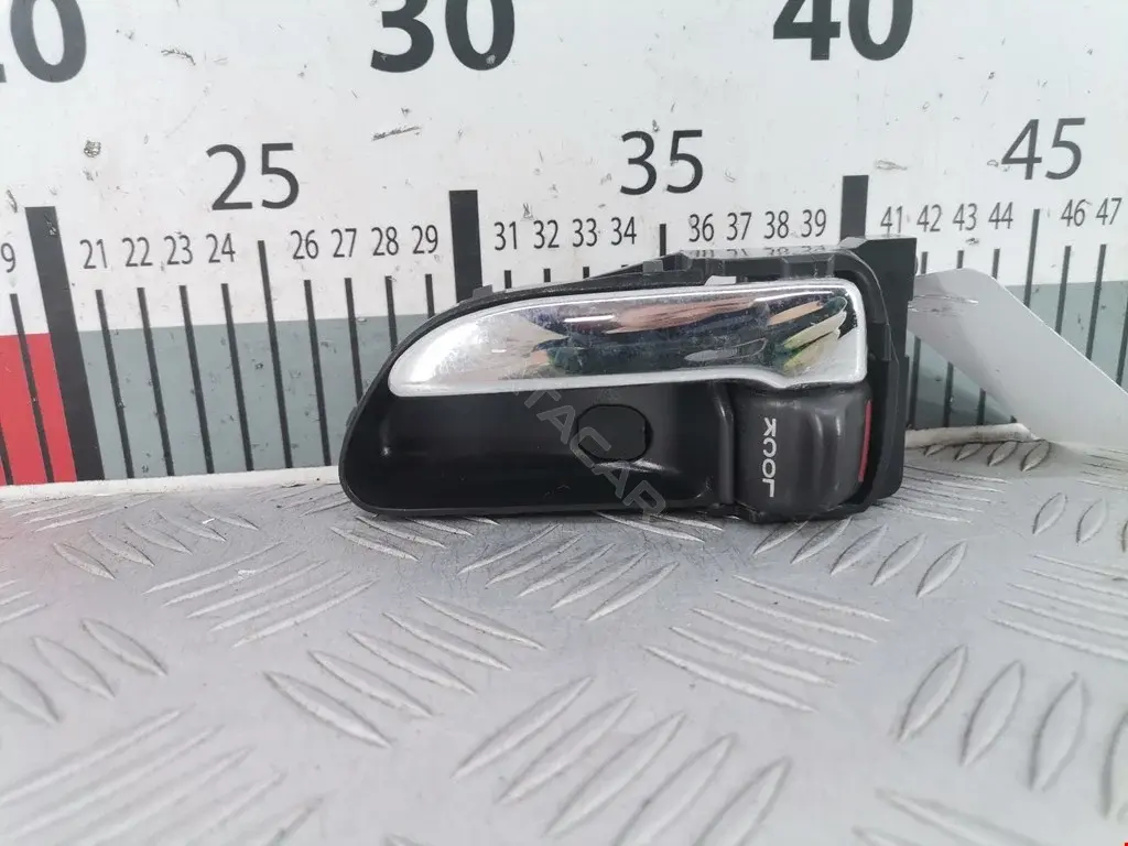 Ручка двери 94266AE090