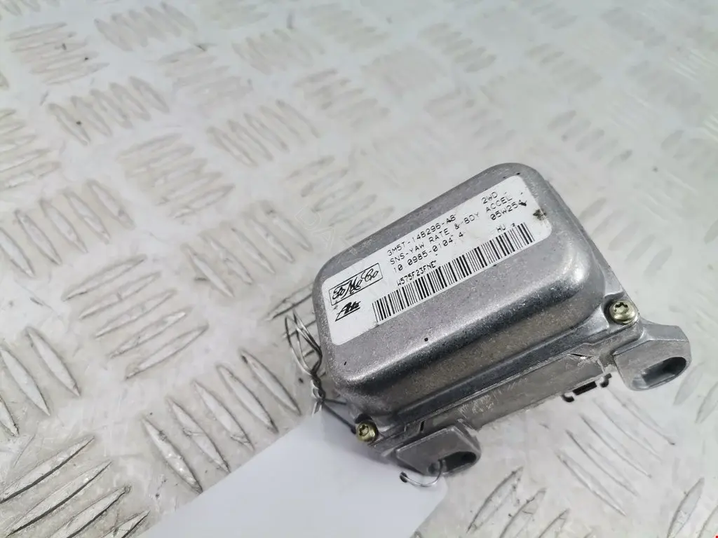Датчик ускорения 3M5T14B296AB