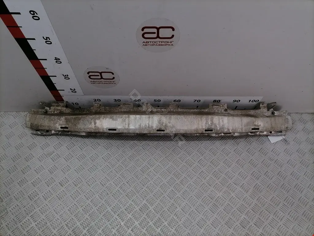 Усилитель бампера 8D0807332C