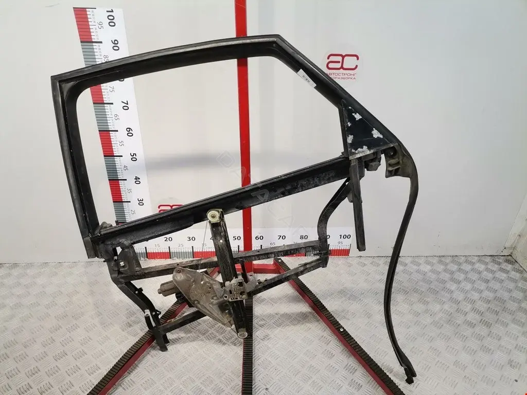 Стеклоподъемник 00141901, 013931, 017573