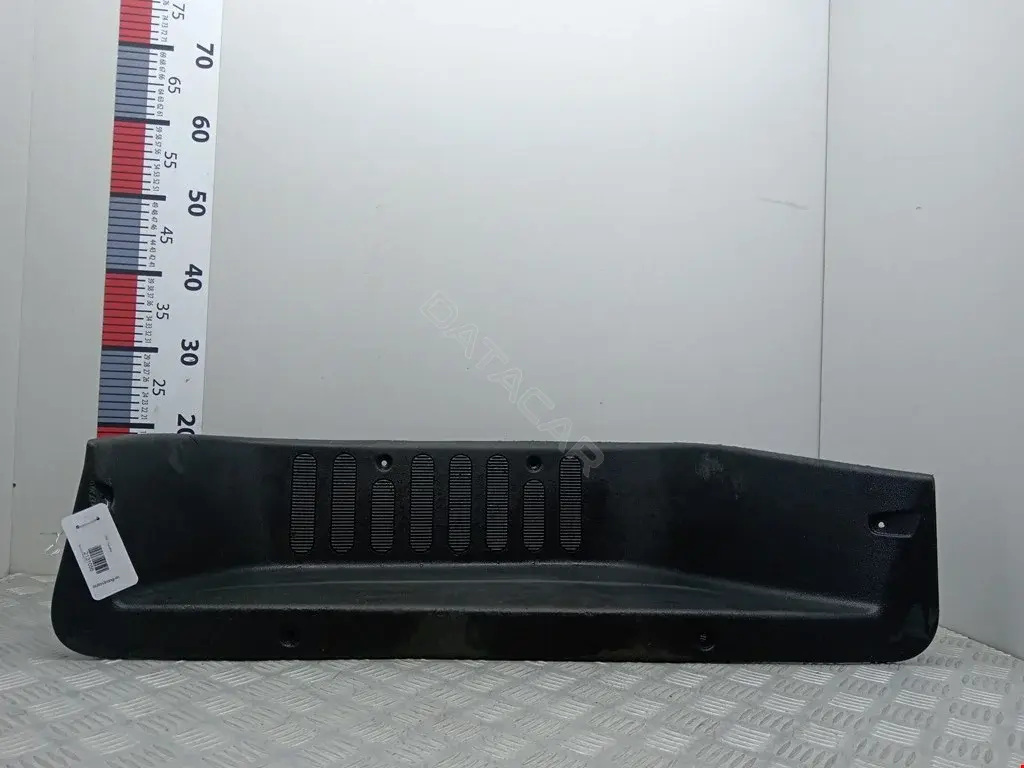 Подножка 2131056