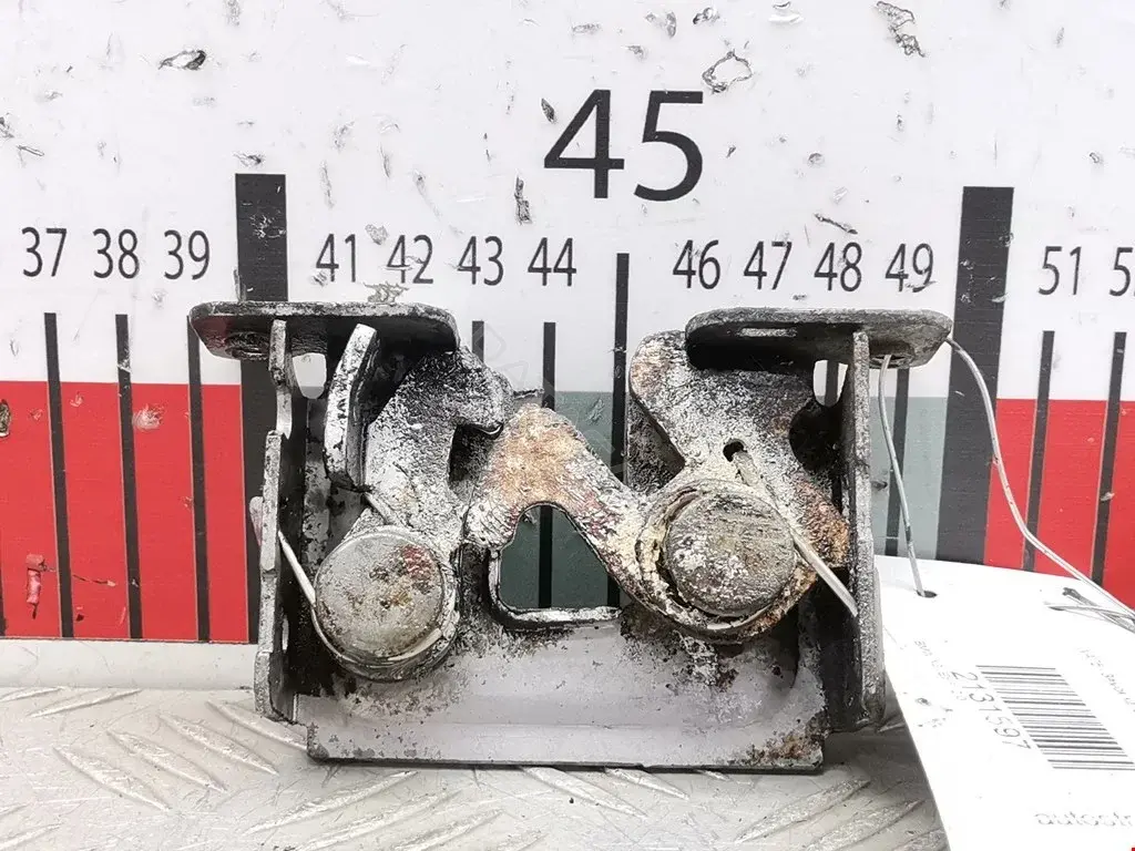 Замок капота 51237008755, 51237115229, B5111122