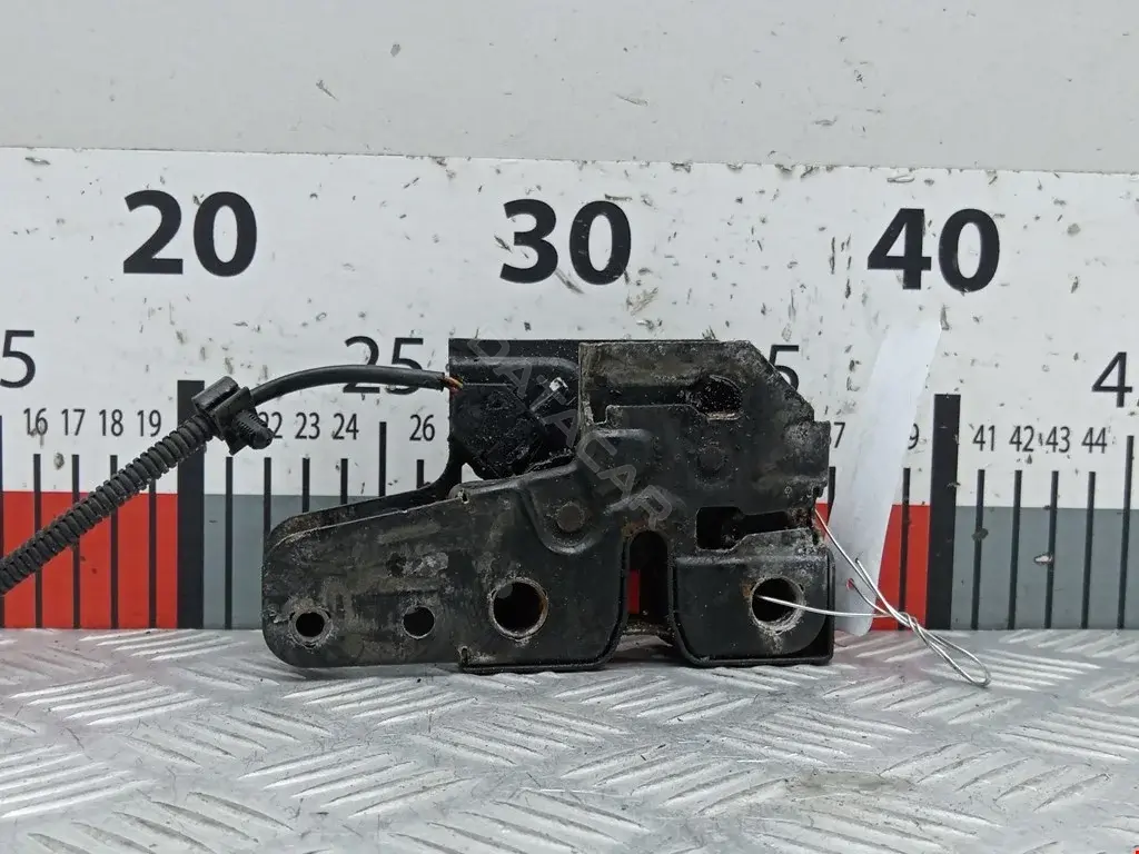 Замок капота 6L0823509E