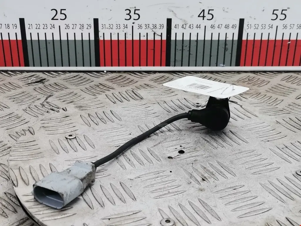 Датчик коленвала 0261210199, 0600013SX, 06A906433G