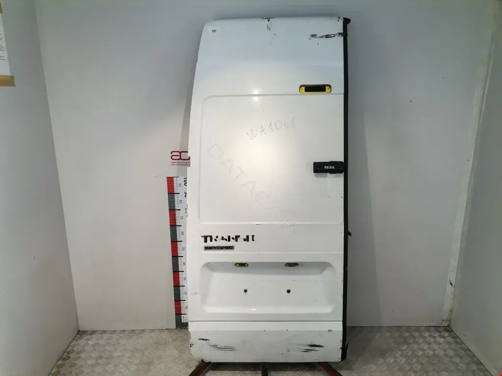Дверь 1561330