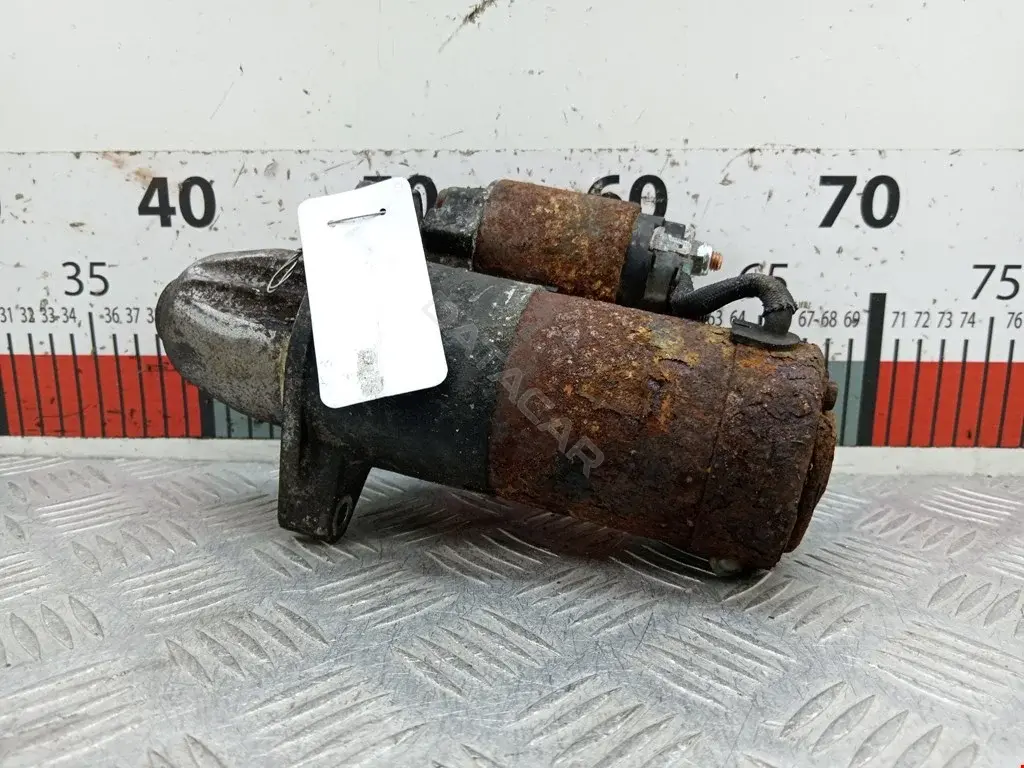 Стартер MN960265