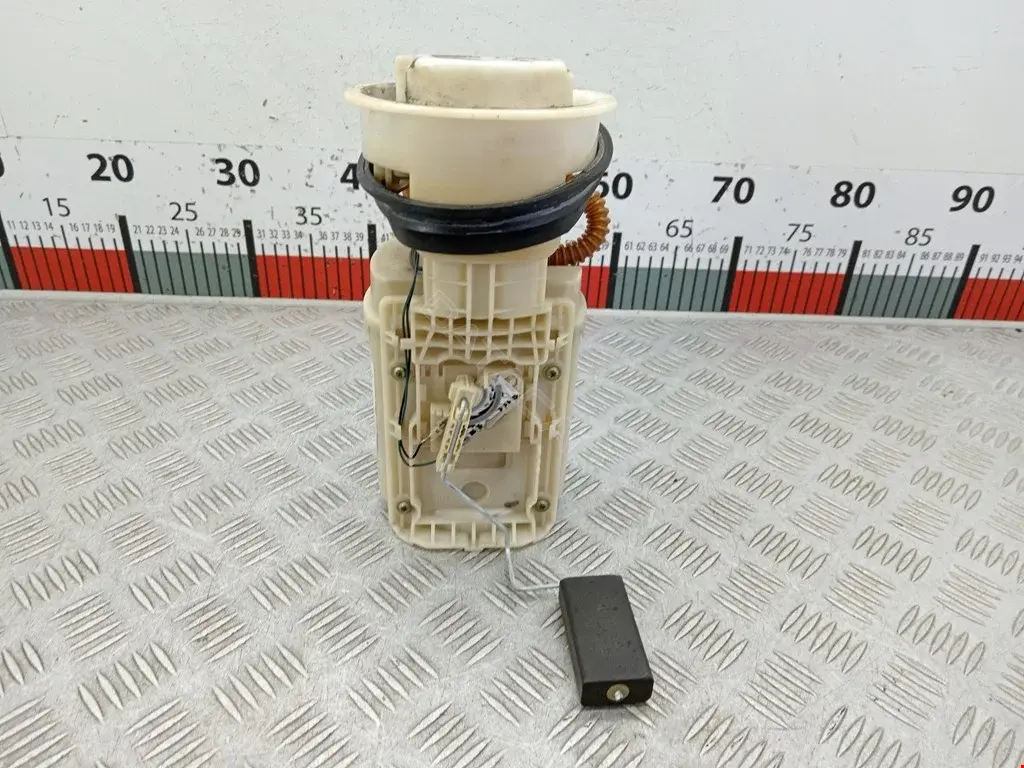 Топливный насос 2250205, 228233001001, 8L0919051A