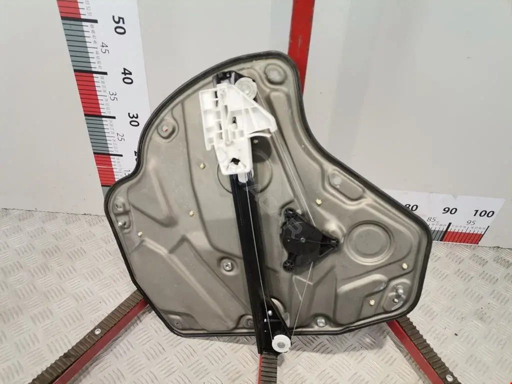Стеклоподъемник 01SKV447, 130048017, 1Z0839461
