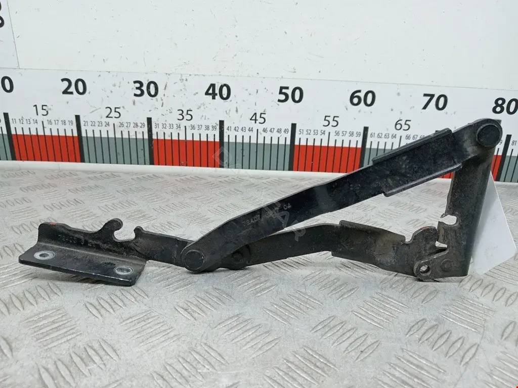 Петля капота 791266