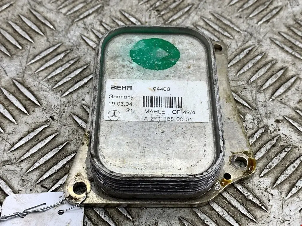Масляный радиатор двигателя 0011019572, 0102365, 0218072