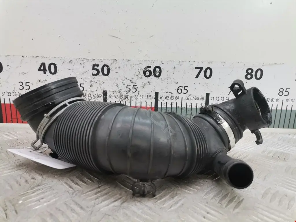 Патрубок воздушный 3C0129654P