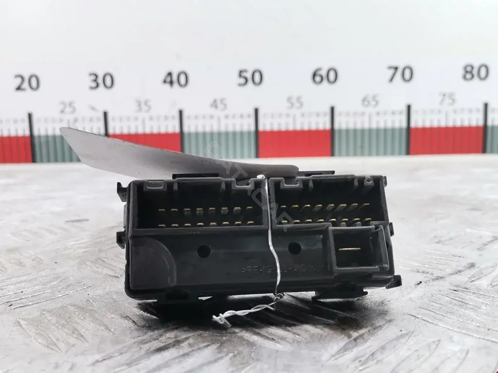 Блок предохранителей 912353Z100, 919513X160