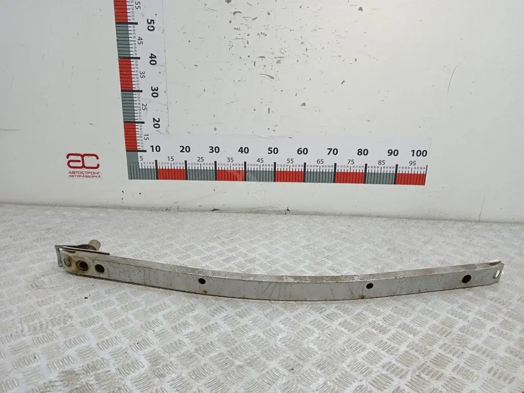 Усилитель бампера 622902J035