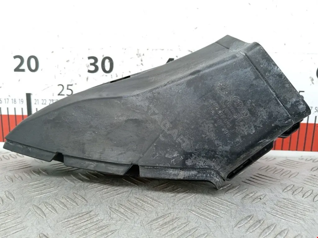 Воздухозаборник 4F0129618J