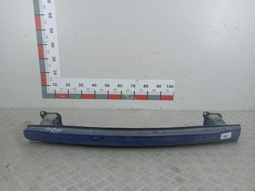 Усилитель бампера 5J6807305C