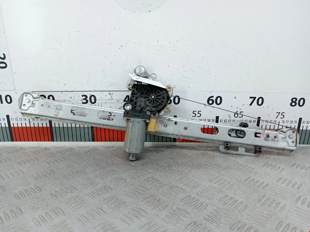 Стеклоподъемник 9647444380, T00173590