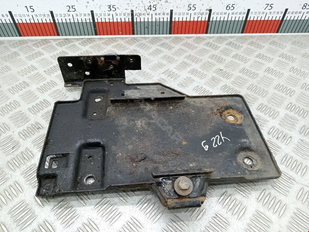 Полка аккумулятора 7M3915443C
