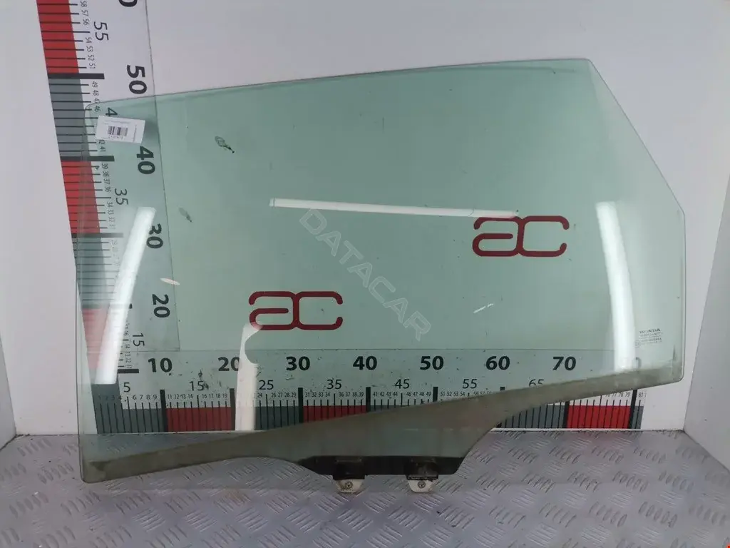 Стекло двери 73450S6DE00