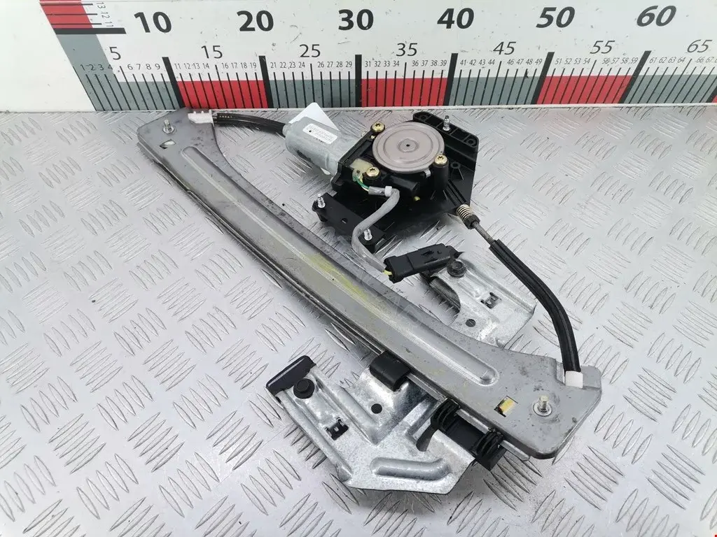 Стеклоподъемник 04724559AE, 5017813AB