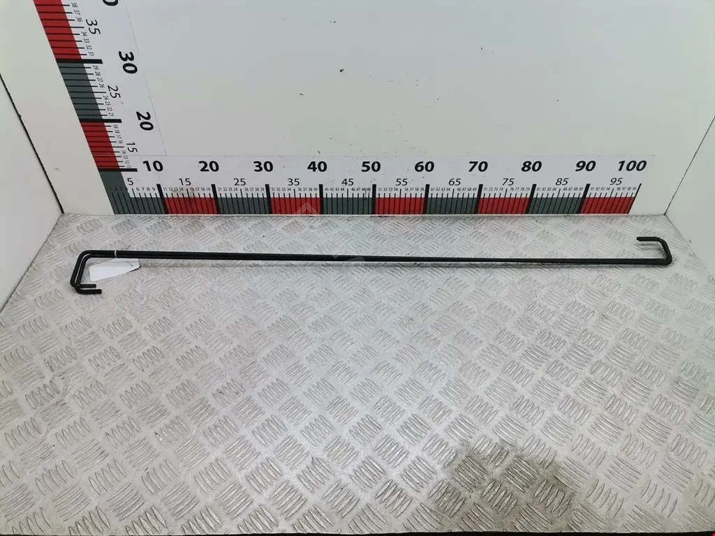 Торсион крышки багажника 2205424