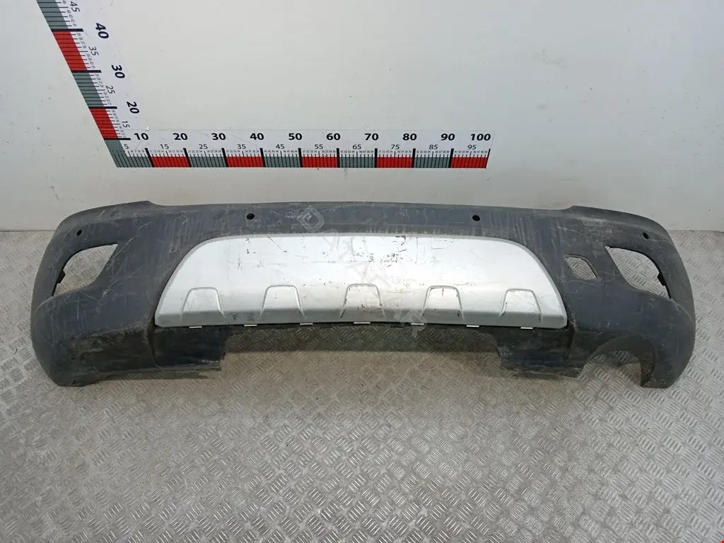 Задний бампер 00006541, 1609994280, 46104250