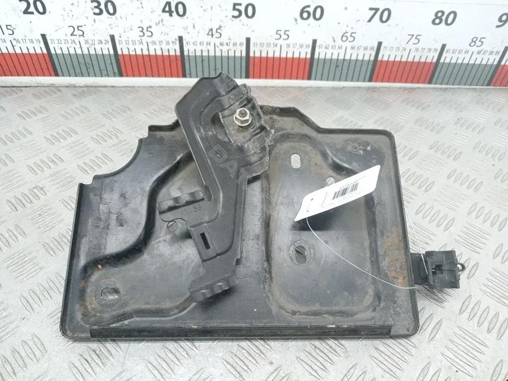 Полка аккумулятора 93393749