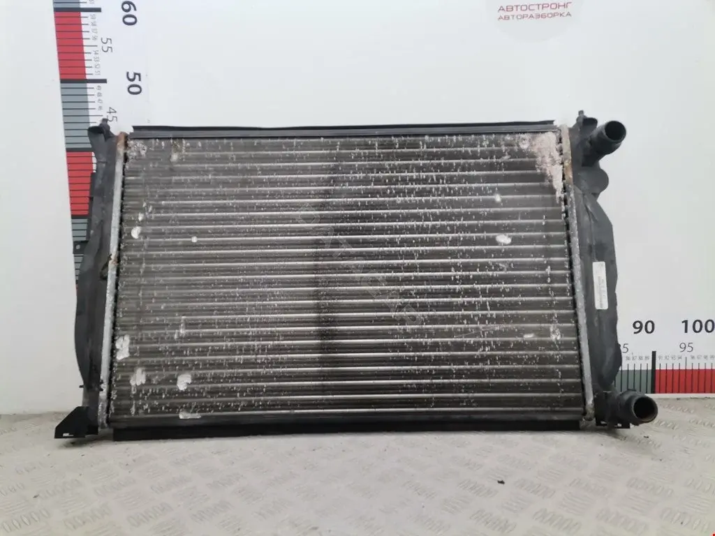 Радиатор охлаждения 8D0121251AT