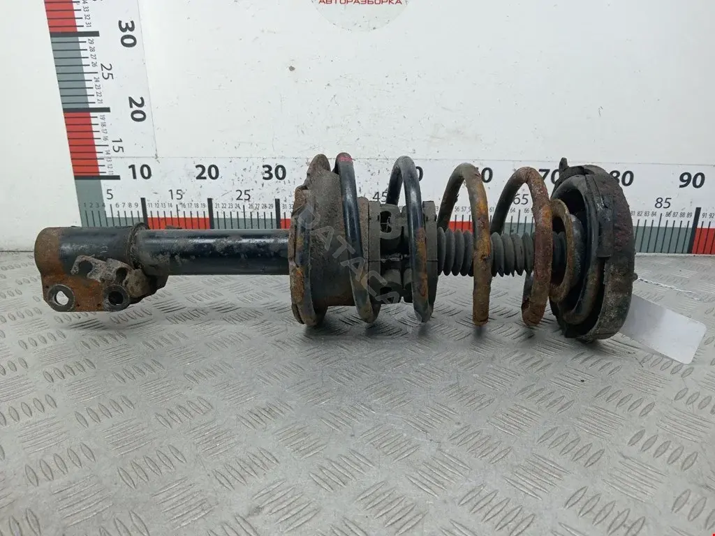 Стойка передняя 1SA015, 543021082R, G32627LR
