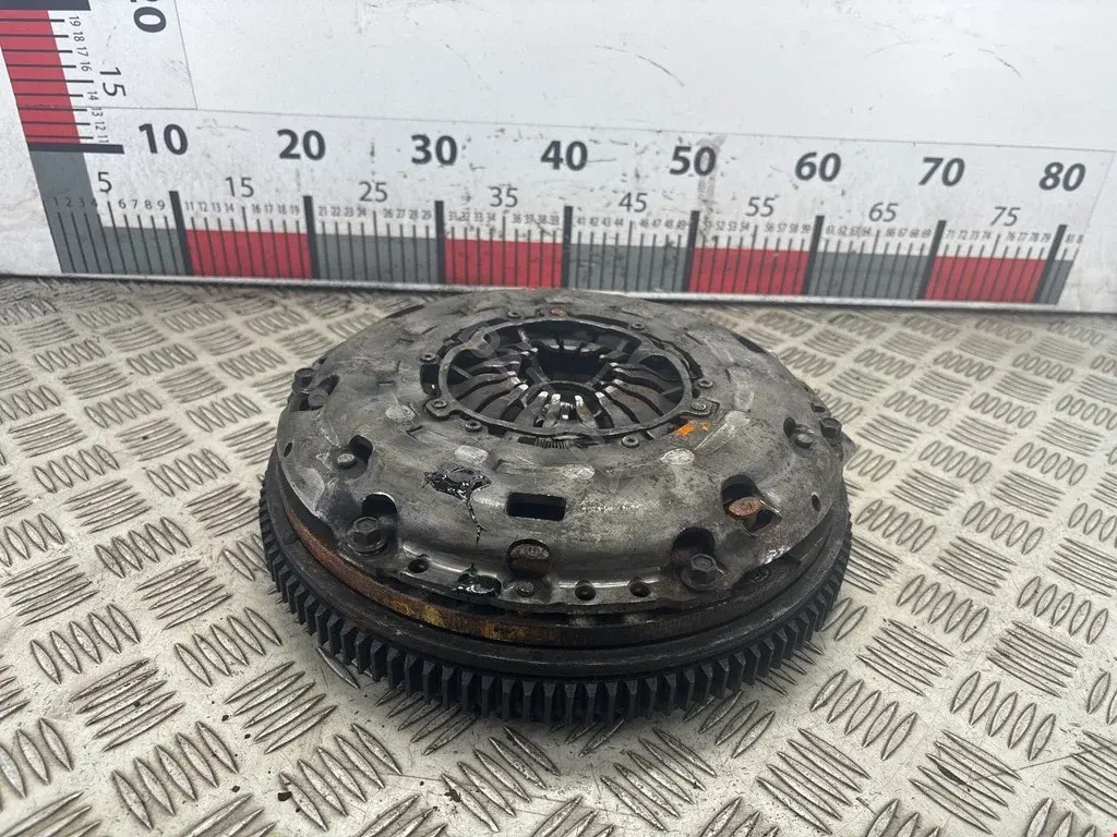 Маховик JDE4274