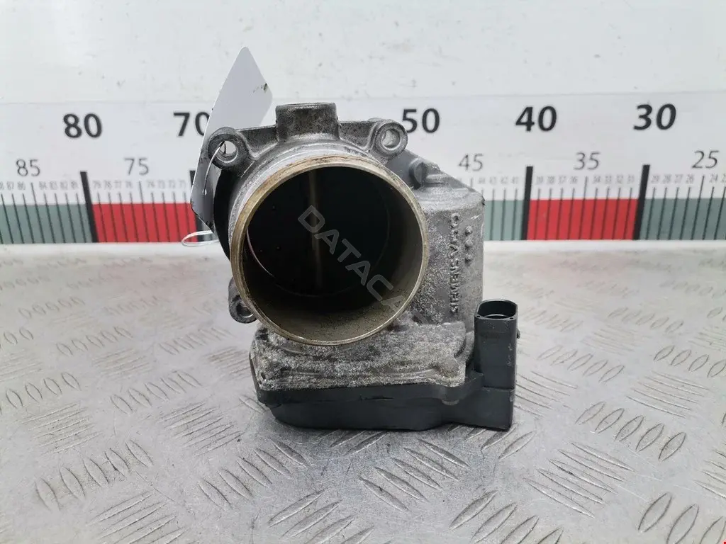 Дроссельная заслонка 02D30250, 06F133062A, 06F133062AG