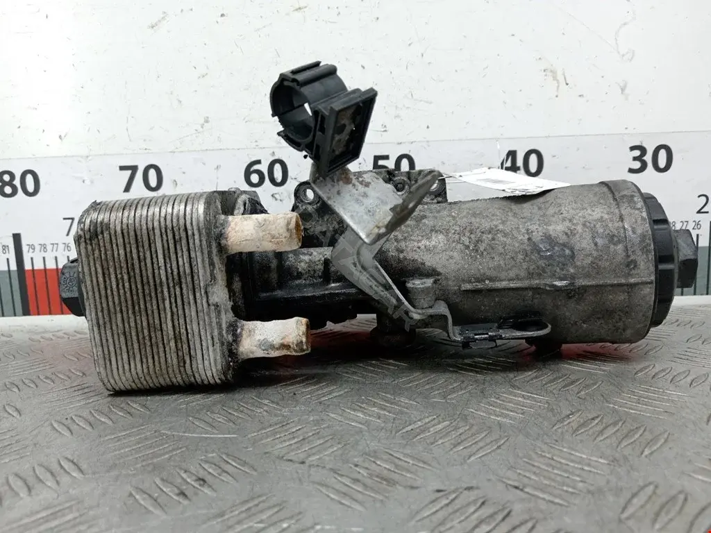 Корпус масляного фильтра 045115389E, 045115389H, 045115389K