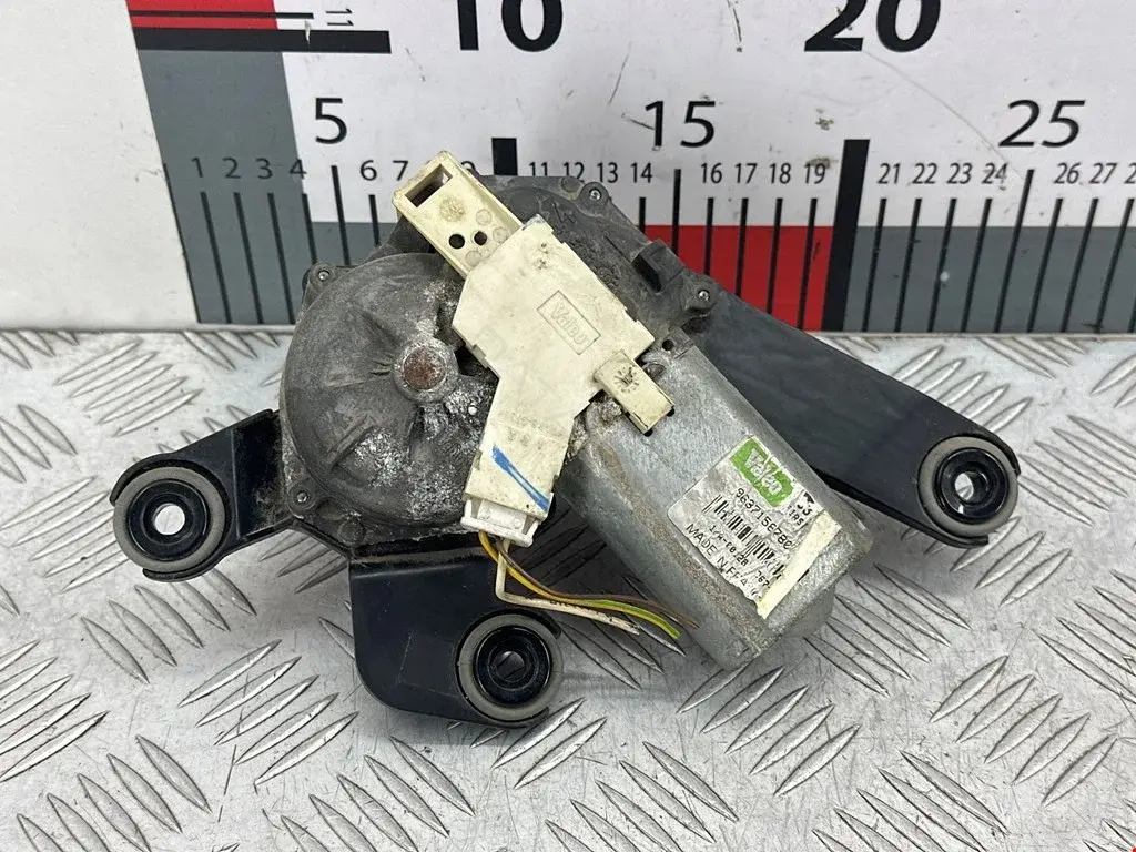 Мотор стеклоочистителя 6405L9